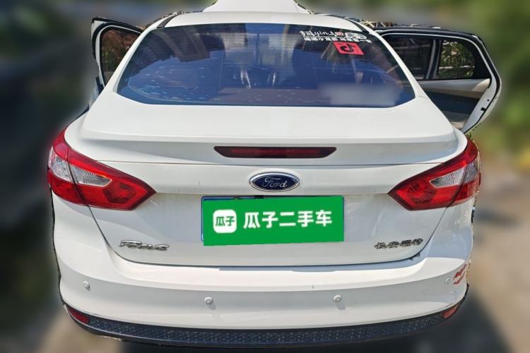 Used Ford Focus 2012 Sedan 1.6L Automatic Comfort Model Trunk