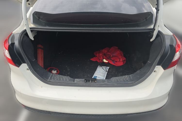 Used Ford Focus 2012 Sedan 1.6L Manual Comfort Model Trunk