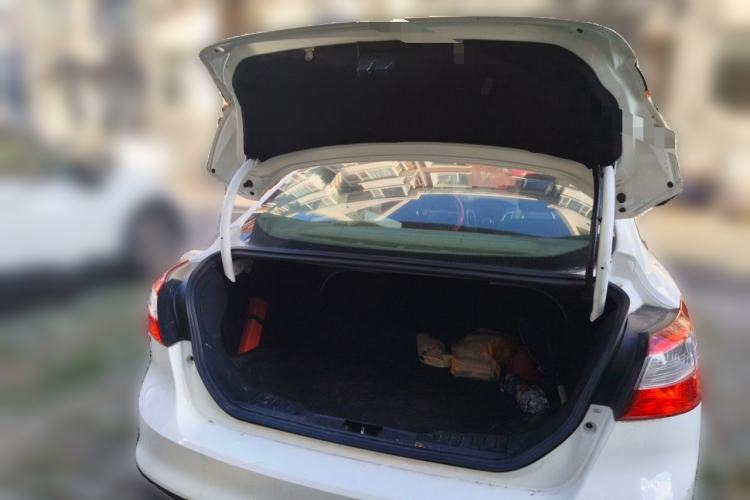 Used Ford Focus 2012 Sedan 1.6L Manual Comfort Model Trunk