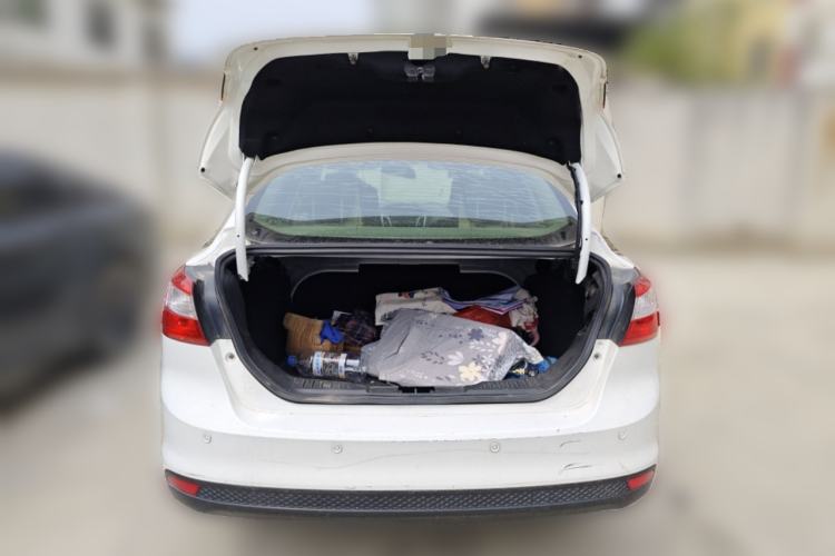 Used Ford Focus 2012 Sedan 1.6L Automatic Comfort Model Trunk