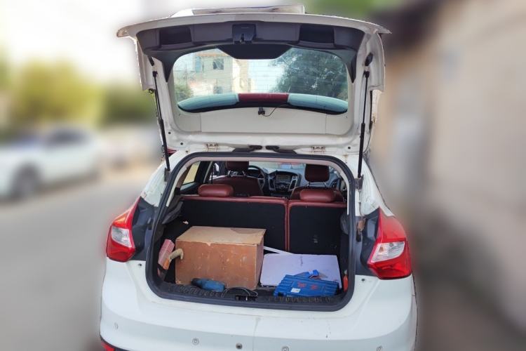 Used Ford Focus 2012 Hatchback 1.6L Automatic Comfort Model Trunk