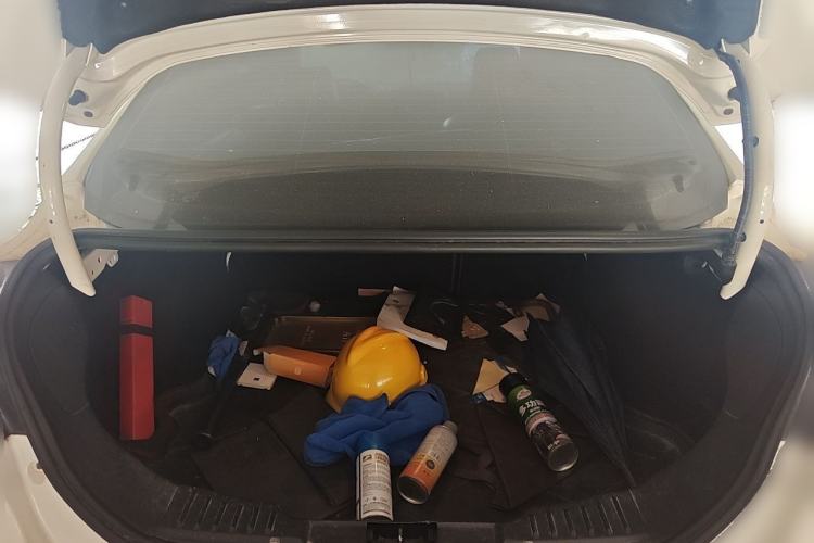 Used Ford Focus 2012 Sedan 1.6L Automatic Fashion Edition Trunk