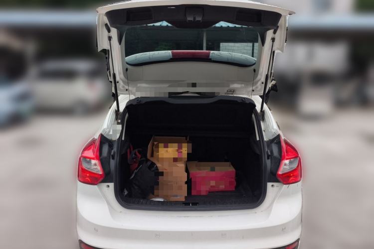 Used Ford Focus 2012 Hatchback 1.6L Automatic Comfort Model Trunk
