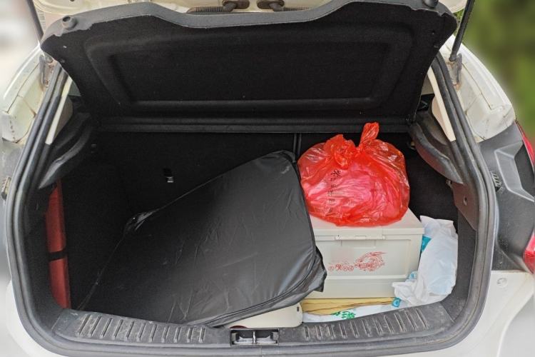 Used Ford Focus 2012 Hatchback 1.6L Automatic Fashion Edition Trunk