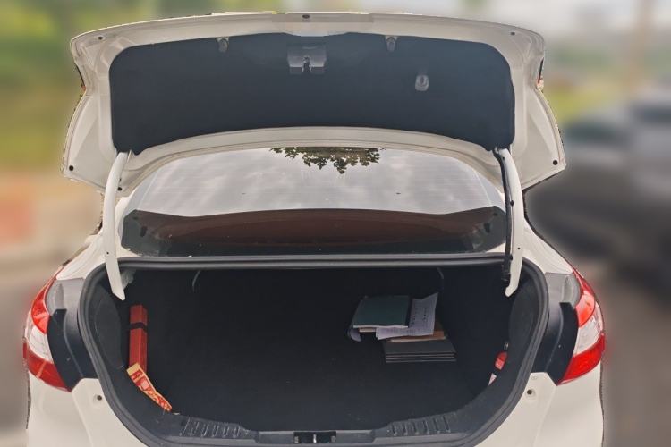 Used Ford Focus 2012 Sedan 1.6L Automatic Fashion Edition Trunk