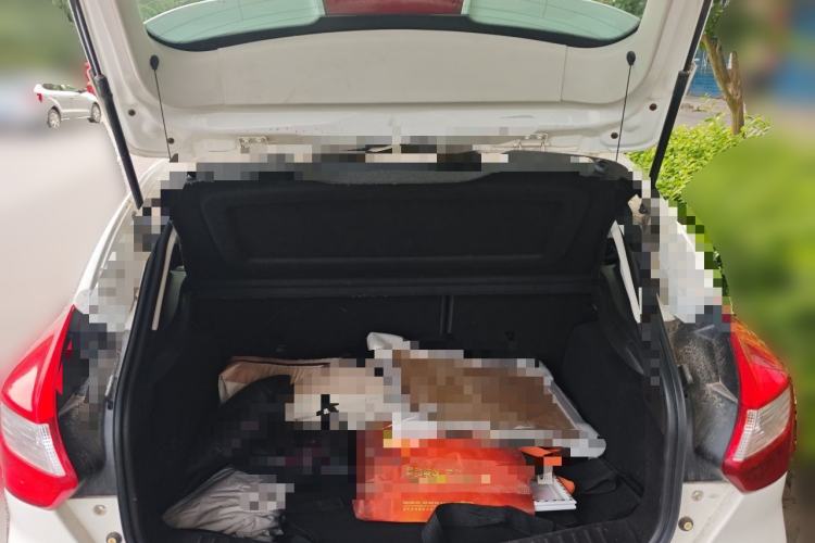 Used Ford Focus 2012 Hatchback 1.6L Automatic Fashion Edition Trunk