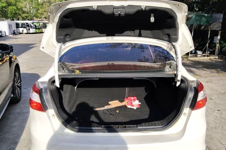 Used Ford Focus 2012 Sedan 1.6L Automatic Comfort Model Trunk