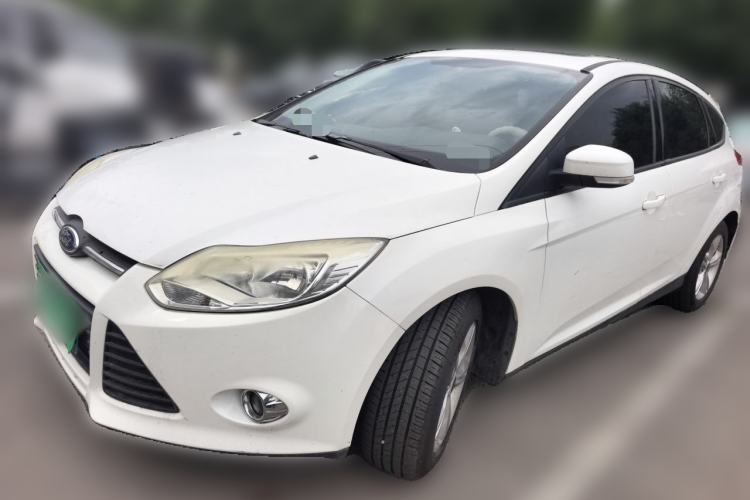 Used Ford Focus 2012 Hatchback 1.6L Automatic Fashion Edition Guazi used car, China used car export, Used car for sale, Used cars, Cheapest cars for sale