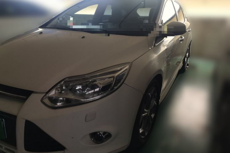 Used Ford Focus 2012 Hatchback 2.0L Automatic Luxury Sport Model Guazi used car, China used car export, Used car for sale, Used cars, Cheapest cars for sale