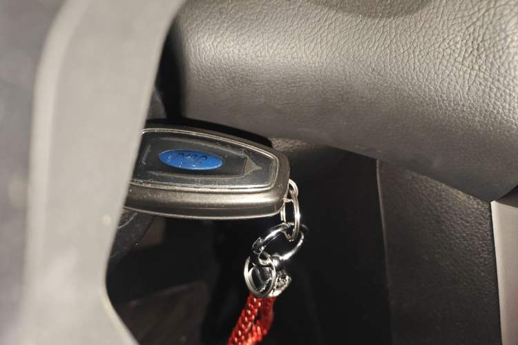Used Ford Focus 2012 Hatchback 2.0L Automatic Luxury Sport Model Vehicle Key