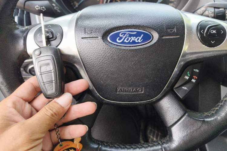 Used Ford Focus 2012 Hatchback 2.0L Automatic Luxury Sport Model Vehicle Key