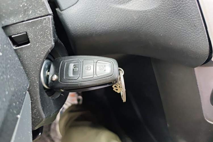 Used Ford Focus 2012 Hatchback 1.6L Automatic Fashion Edition Vehicle Key