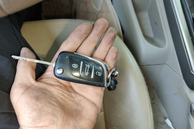 Used Ford Focus 2012 Sedan 1.6L Manual Comfort Model Vehicle Key