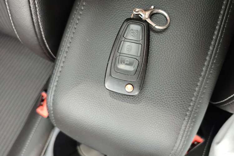 Used Ford Focus 2012 Hatchback 2.0L Automatic Luxury Sport Model Vehicle Key