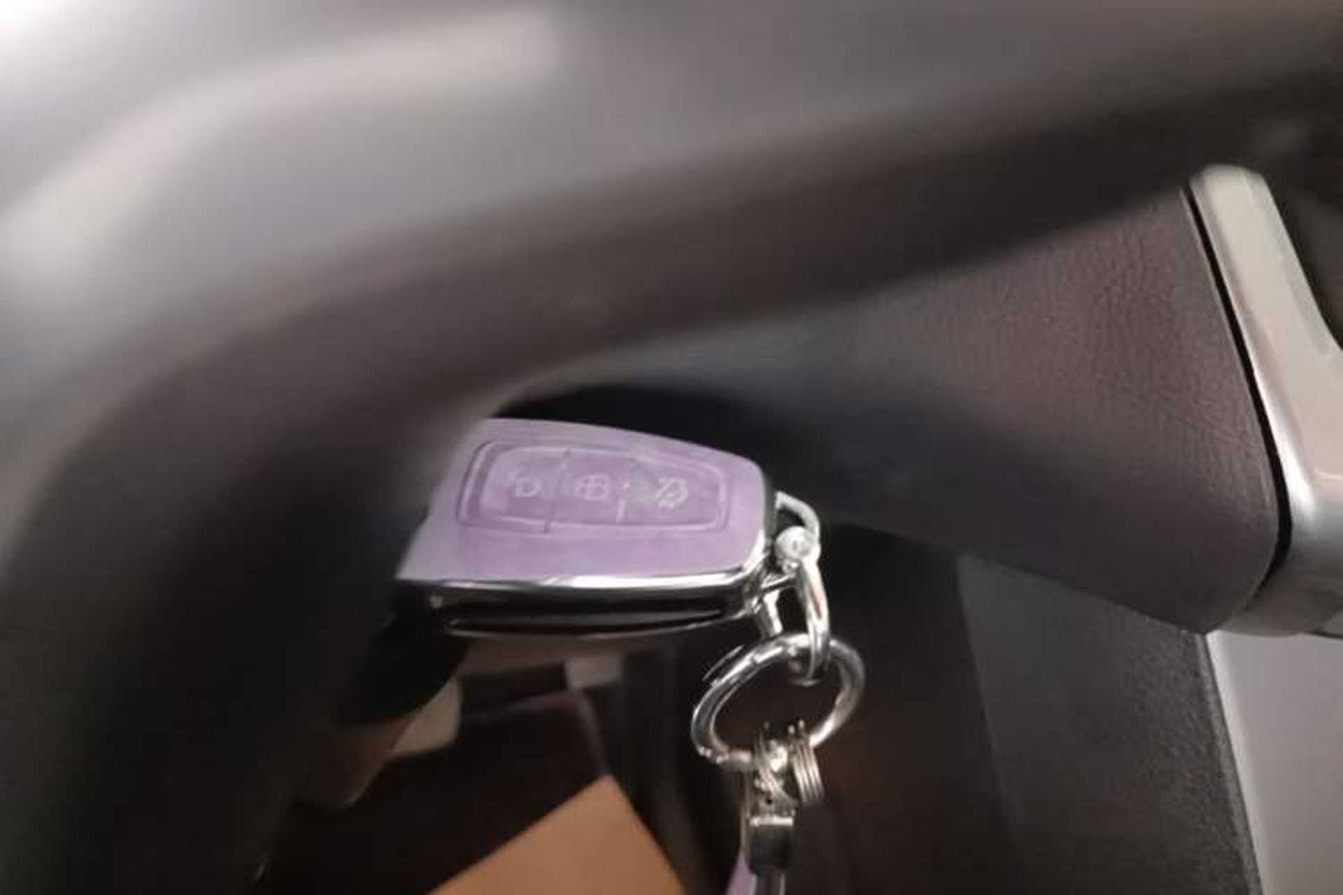 Used Ford Focus 2012 Hatchback 1.6L Automatic Fashion Edition Vehicle Key