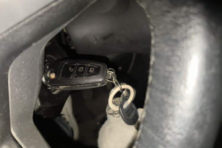 Used Ford Focus 2012 Sedan 1.6L Manual Fashion Edition Vehicle Key