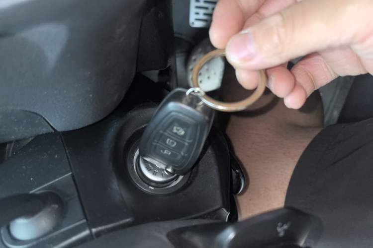 Used Ford Focus 2012 Hatchback 1.6L Automatic Fashion Edition Vehicle Key