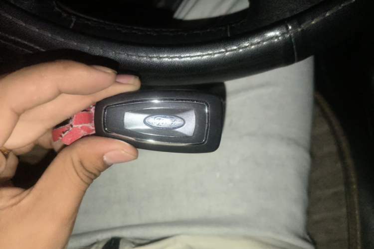 Used Ford Focus 2012 Hatchback 1.6L Automatic Fashion Edition Vehicle Key