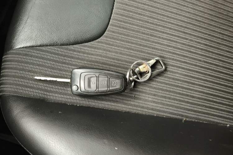 Used Ford Focus 2012 Sedan 1.6L Automatic Fashion Edition Vehicle Key