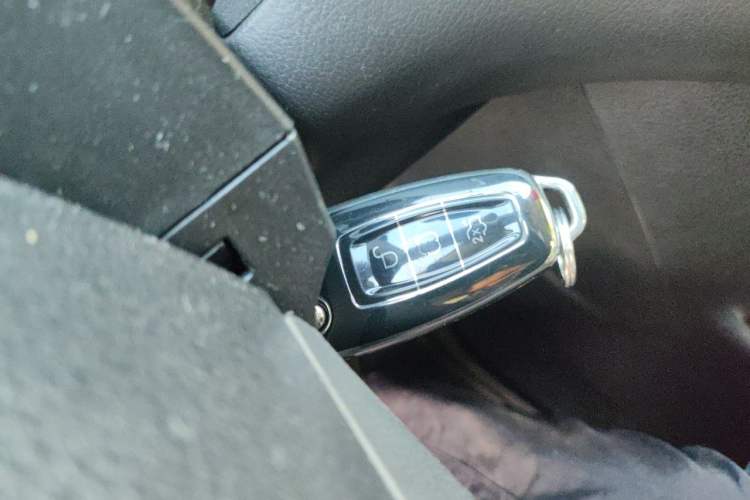 Used Ford Focus 2012 Hatchback 1.6L Automatic Fashion Edition Vehicle Key