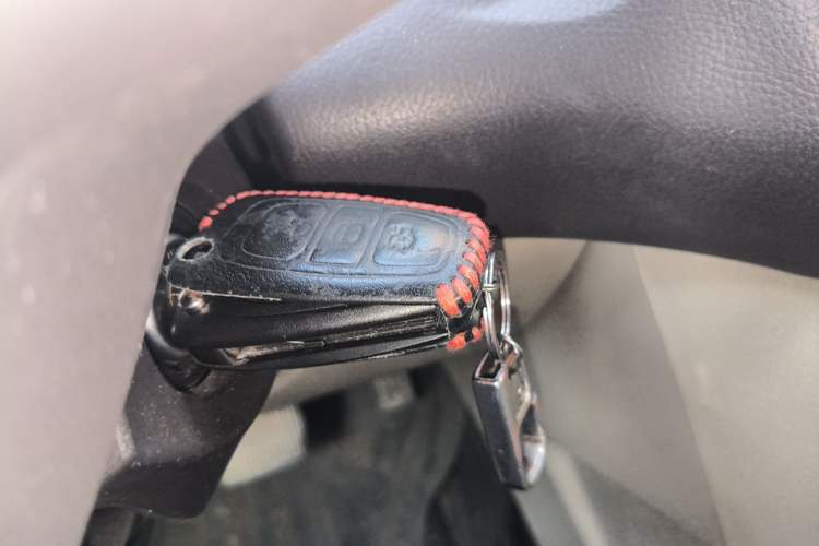 Used Ford Focus 2012 Hatchback 1.6L Automatic Fashion Edition Vehicle Key