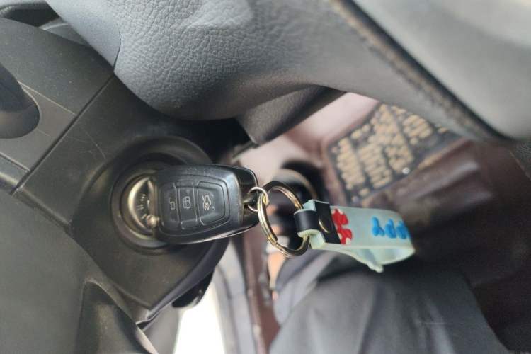 Used Ford Focus 2012 Hatchback 1.6L Automatic Fashion Edition Vehicle Key