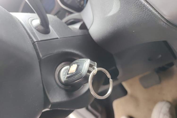 Used Ford Focus 2012 Sedan 1.6L Automatic Fashion Edition Vehicle Key