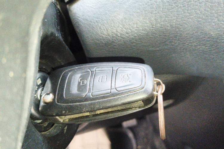 Used Ford Focus 2012 Sedan 1.6L Automatic Fashion Edition Vehicle Key