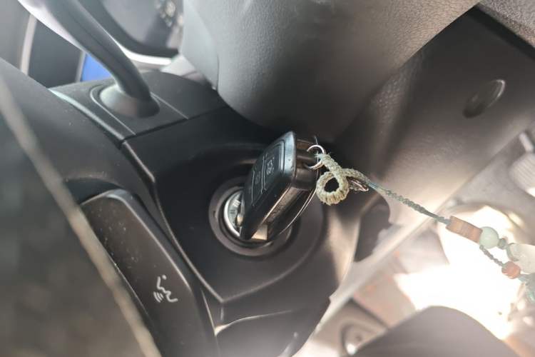 Used Ford Focus 2012 Sedan 1.6L Manual Fashion Edition Vehicle Key
