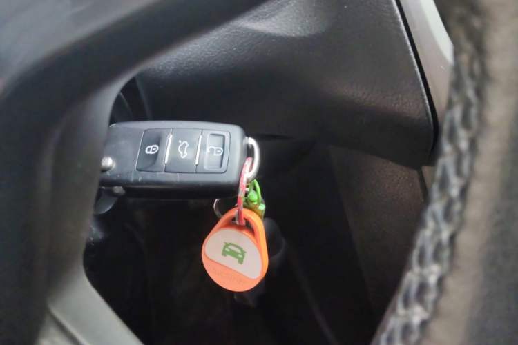 Used Ford Focus 2012 Hatchback 1.6L Automatic Fashion Edition Vehicle Key