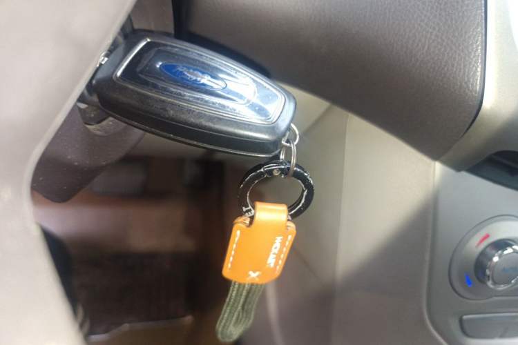 Used Ford Focus 2012 Sedan 1.6L Automatic Fashion Edition Vehicle Key