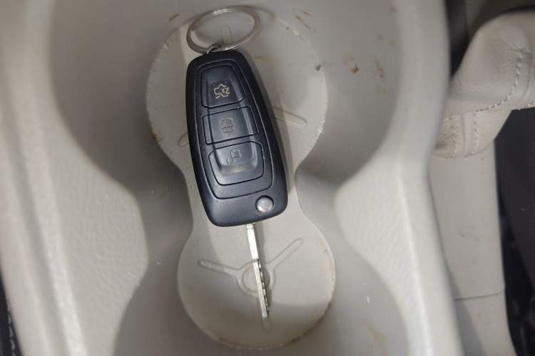 Used Ford Focus 2012 Hatchback 1.6L Automatic Fashion Edition Vehicle Key