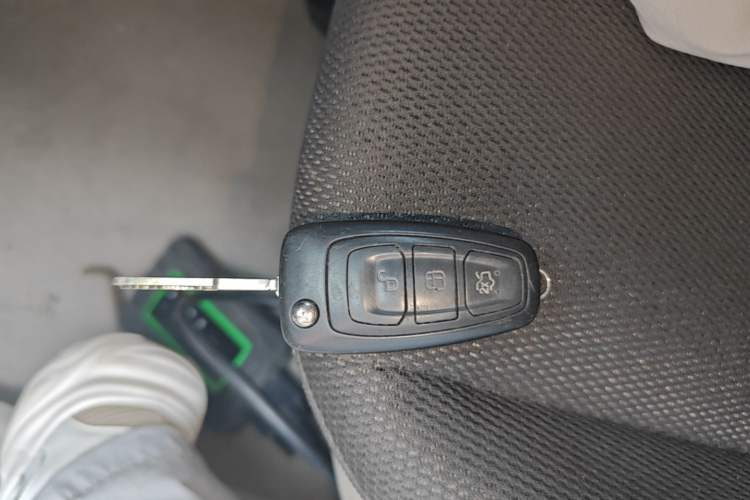 Used Ford Focus 2012 Sedan 1.6L Automatic Comfort Model Vehicle Key