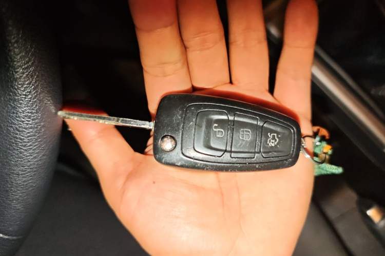 Used Ford Focus 2012 Hatchback 1.6L Manual Comfort Model Vehicle Key