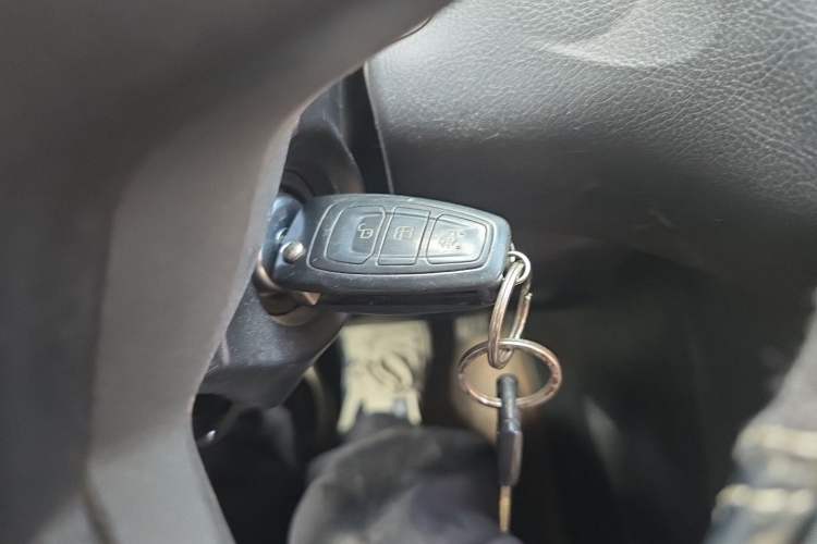 Used Ford Focus 2012 Hatchback 1.6L Manual Comfort Model Vehicle Key