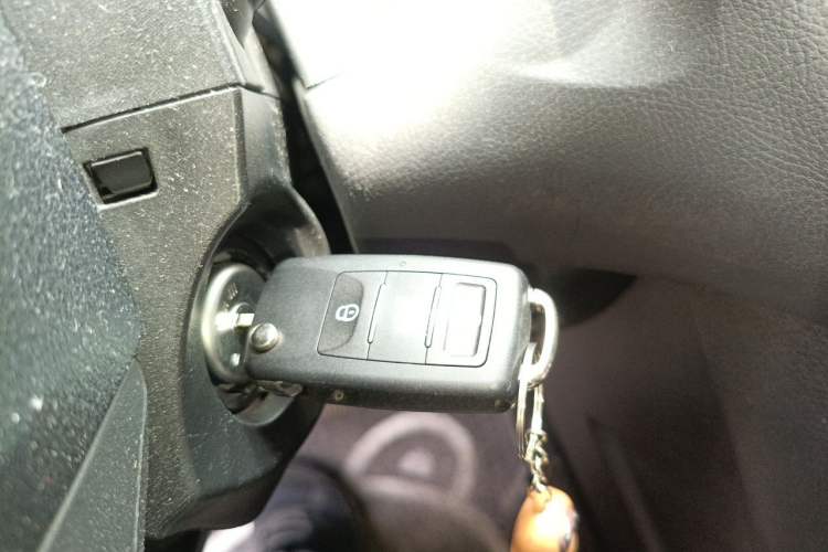 Used Ford Focus 2012 Sedan 1.6L Automatic Fashion Edition Vehicle Key