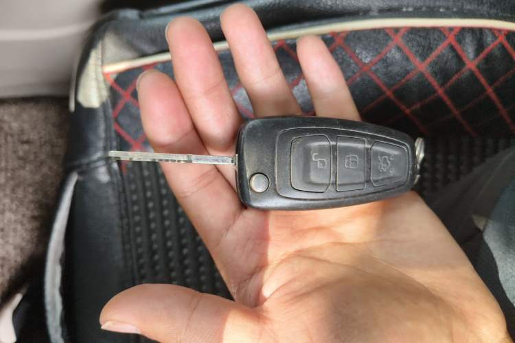 Used Ford Focus 2012 Sedan 1.6L Manual Comfort Model Vehicle Key