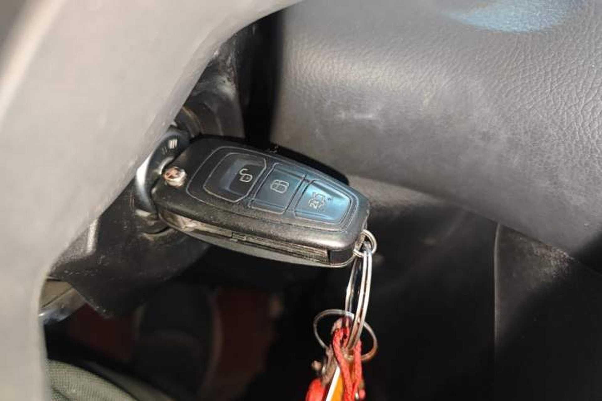 Used Ford Focus 2012 Hatchback 1.6L Automatic Fashion Edition Vehicle Key