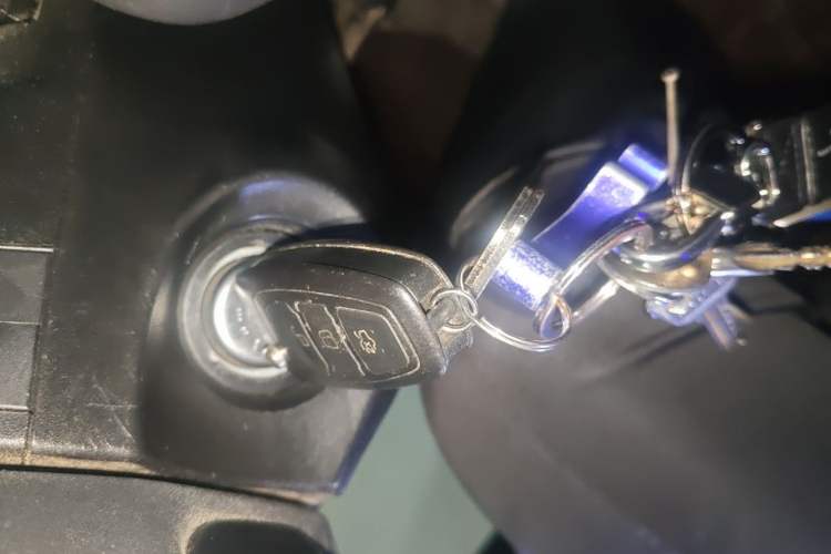 Used Ford Focus 2012 Sedan 1.6L Automatic Fashion Edition Vehicle Key