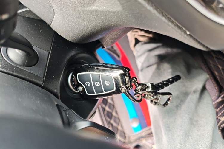 Used Ford Focus 2012 Sedan 1.6L Automatic Fashion Edition Vehicle Key