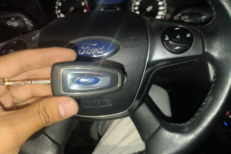 Used Ford Focus 2012 Hatchback 1.6L Automatic Fashion Edition Vehicle Key