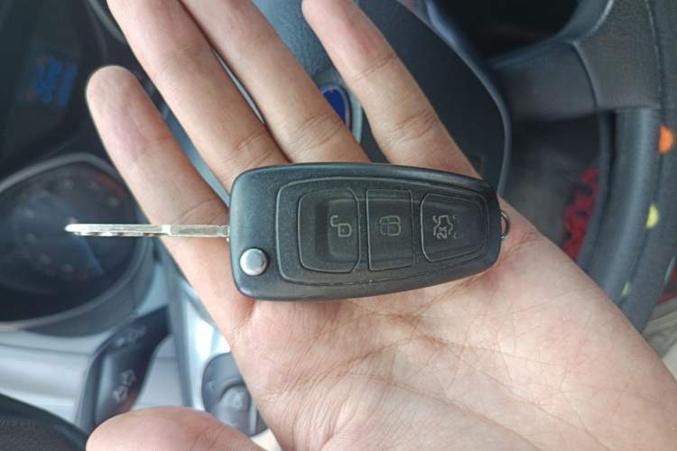 Used Ford Focus 2012 Hatchback 1.6L Manual Comfort Model Vehicle Key