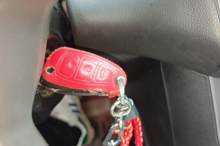 Used Ford Focus 2012 Sedan 1.6L Automatic Fashion Edition Vehicle Key