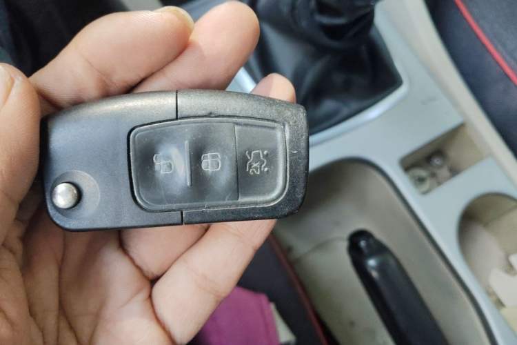 Used Ford Focus 2012 Hatchback Classic 1.8L Manual Fashion Edition Vehicle Key