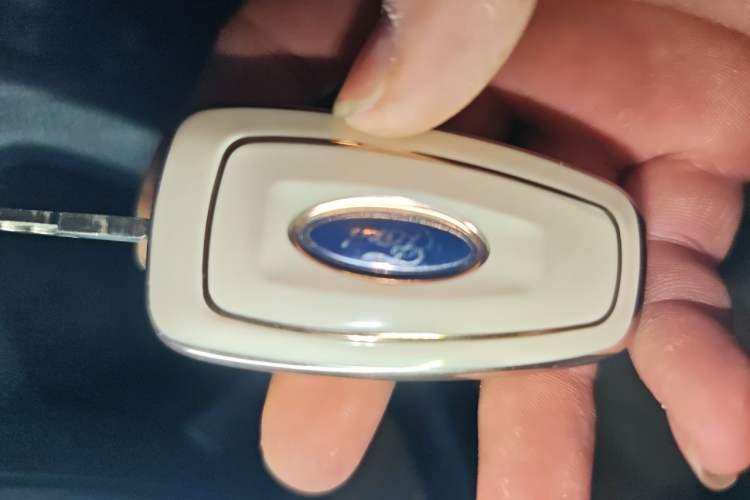 Used Ford Focus 2012 Hatchback 1.6L Manual Comfort Model Vehicle Key