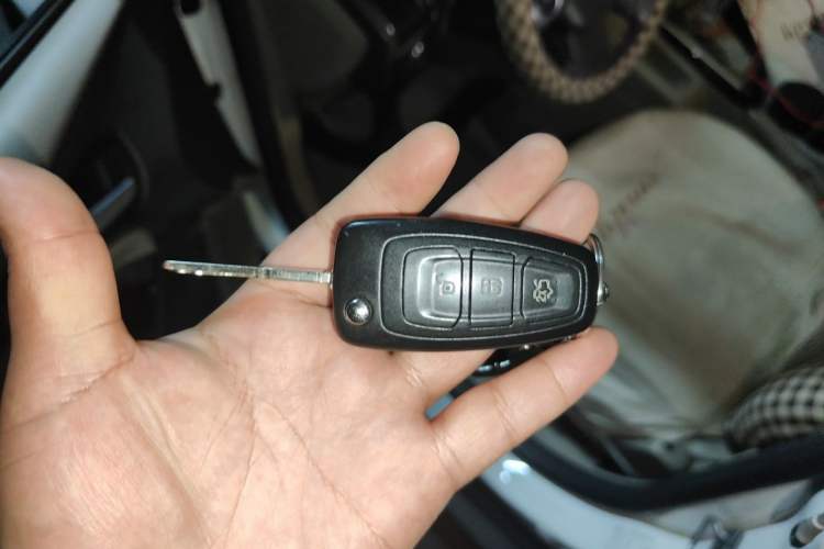 Used Ford Focus 2012 Sedan 1.6L Automatic Fashion Edition Vehicle Key
