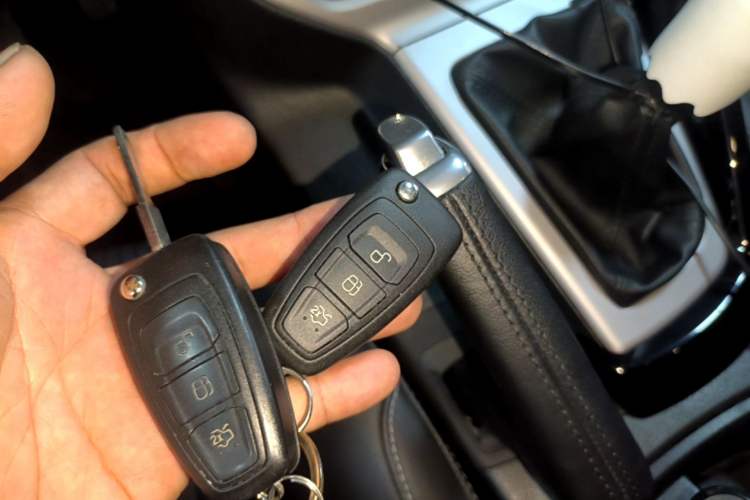 Used Ford Focus 2012 Hatchback 2.0L Manual Luxury Sport Model Vehicle Key