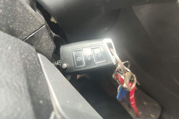 Used Ford Focus 2012 Hatchback 1.6L Automatic Fashion Edition Vehicle Key