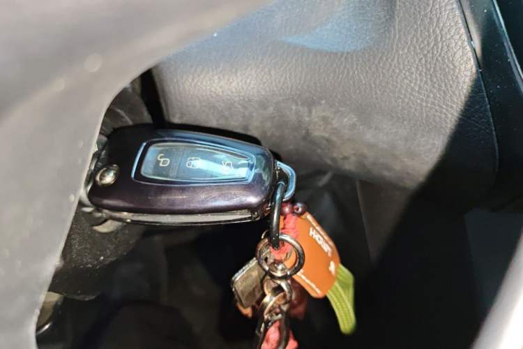 Used Ford Focus 2012 Hatchback 1.6L Automatic Fashion Edition Vehicle Key