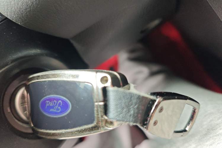 Used Ford Focus 2012 Sedan 1.6L Automatic Fashion Edition Vehicle Key